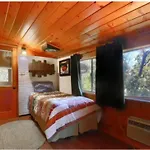 Knotty Pines Lodge
