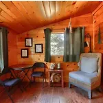Knotty Pines Lodge